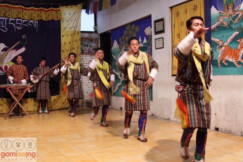 joenpa legso bhutan traditional dance